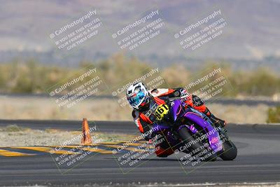 media/Dec-04-2022-CVMA (Sun) [[e38ca9e4fc]]/Race 4 Amateur Supersport Middleweight/